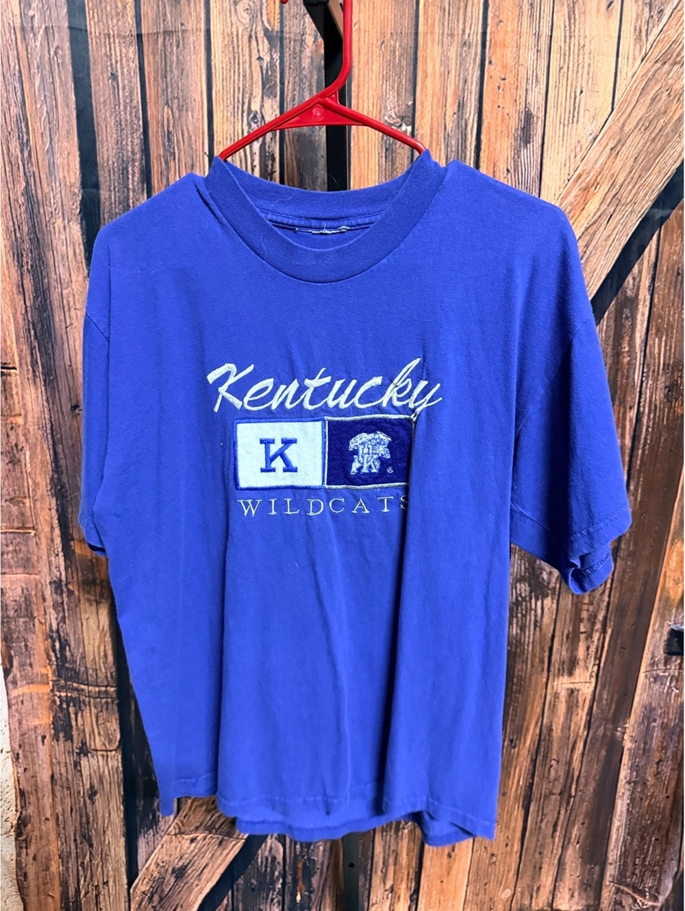 Kentucky Wildcats Blue Embroidered Logo T-Shirt